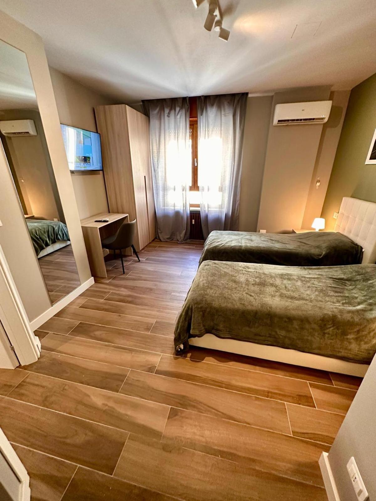 Hh Hermoso Housing Aparthotel Alessandria